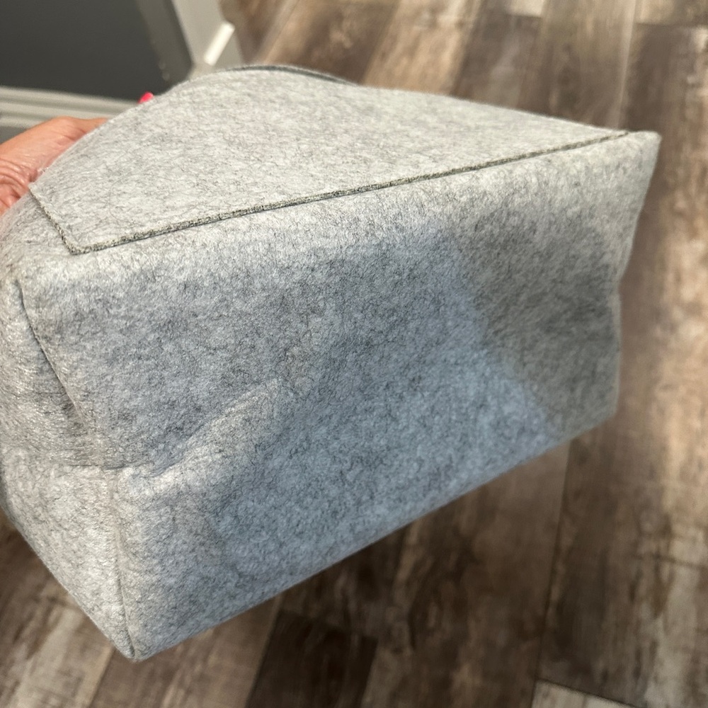 Gray Felt Bag Organizer - Picture 6 of 6